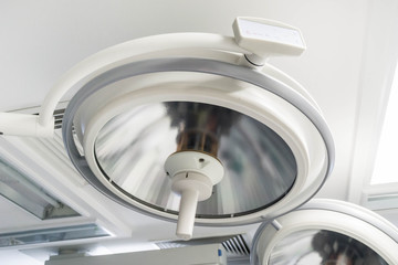 Operation lamps: types and models