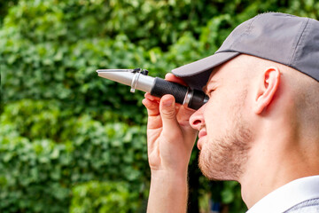 Refractometer Features